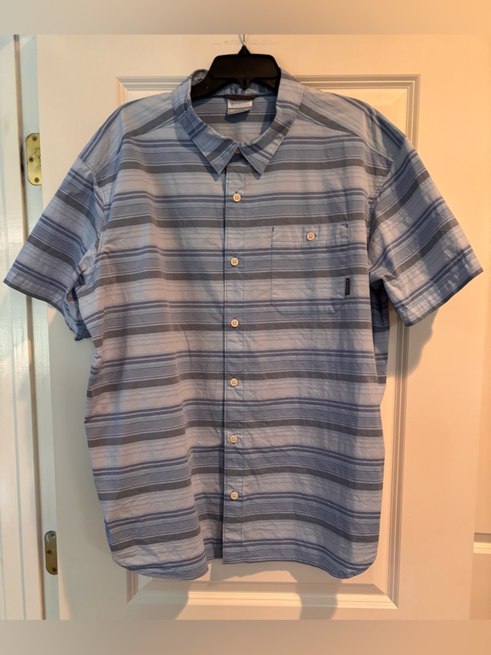 Columbia Short Sleeve Button Down Shirt XXL Blue Striped Casual